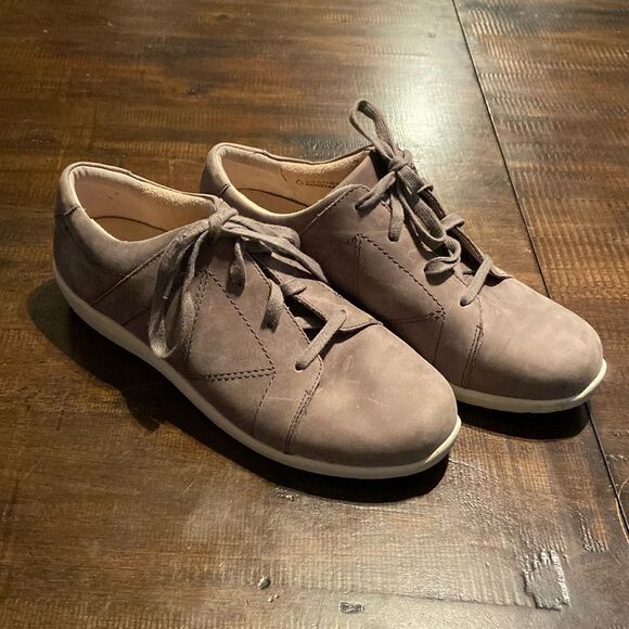 Vionic Magnolia Lindsey Nubuck Sneakers Slate Grey Size 9 - Picture 1 of 10